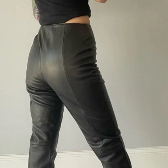 Hugo Buscati LEATHER PANTS with cute front zip size 6 petite straight leg soft - Picture 2 of 8